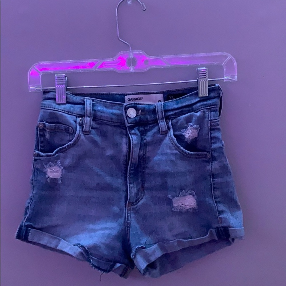 medium wash denim shorts